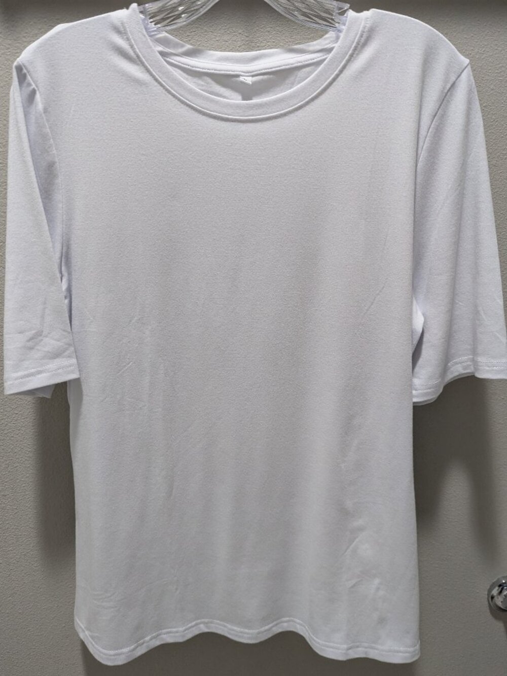 Women's Soft Lightweight White Half Sleeve Crewneck T-shirt Size L (12-14)